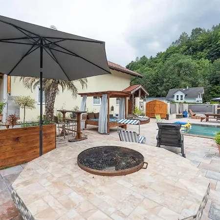 Modern Holiday In With Garden * Pinsdorf