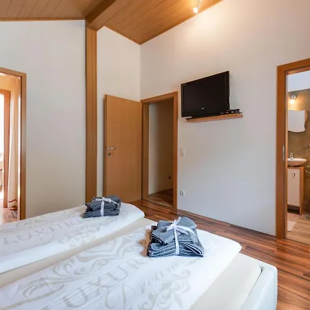 Modern Holiday In With Garden Tatil Evi Pinsdorf
