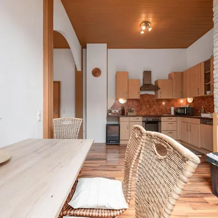 Modern Holiday In With Garden *